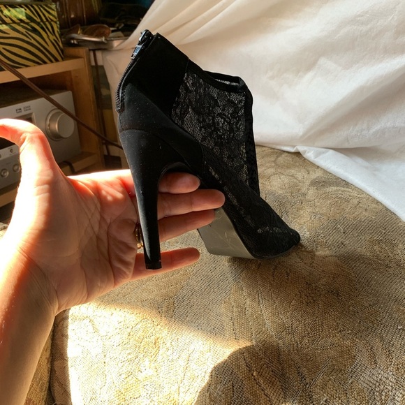 Black Lace Peep-Toe Ankle Boots Coquette Y2K Grunge Biker Motto Size 8 90’s Sexy - Picture 4 of 5